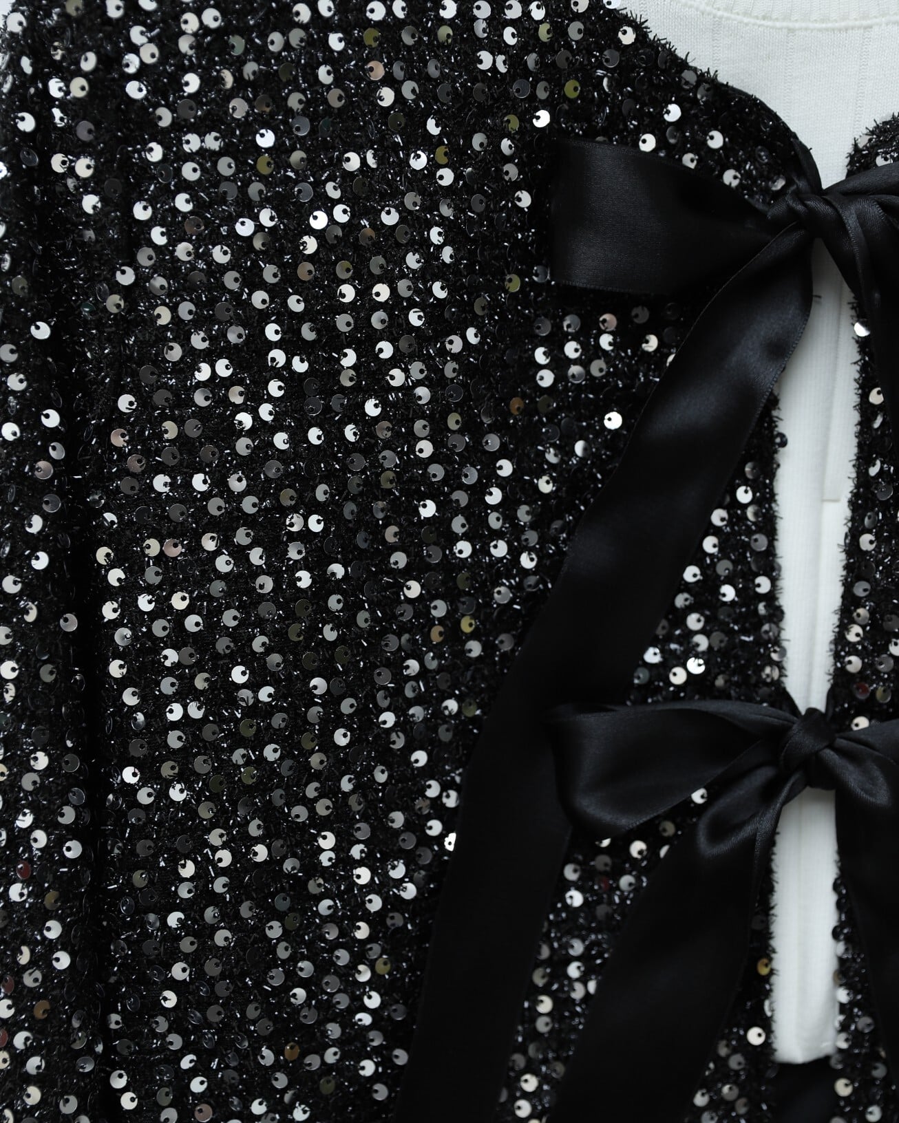 Sequined Jacket and Flared Skirt Suit in Black - Podyumplus - by Peralane - photo 5