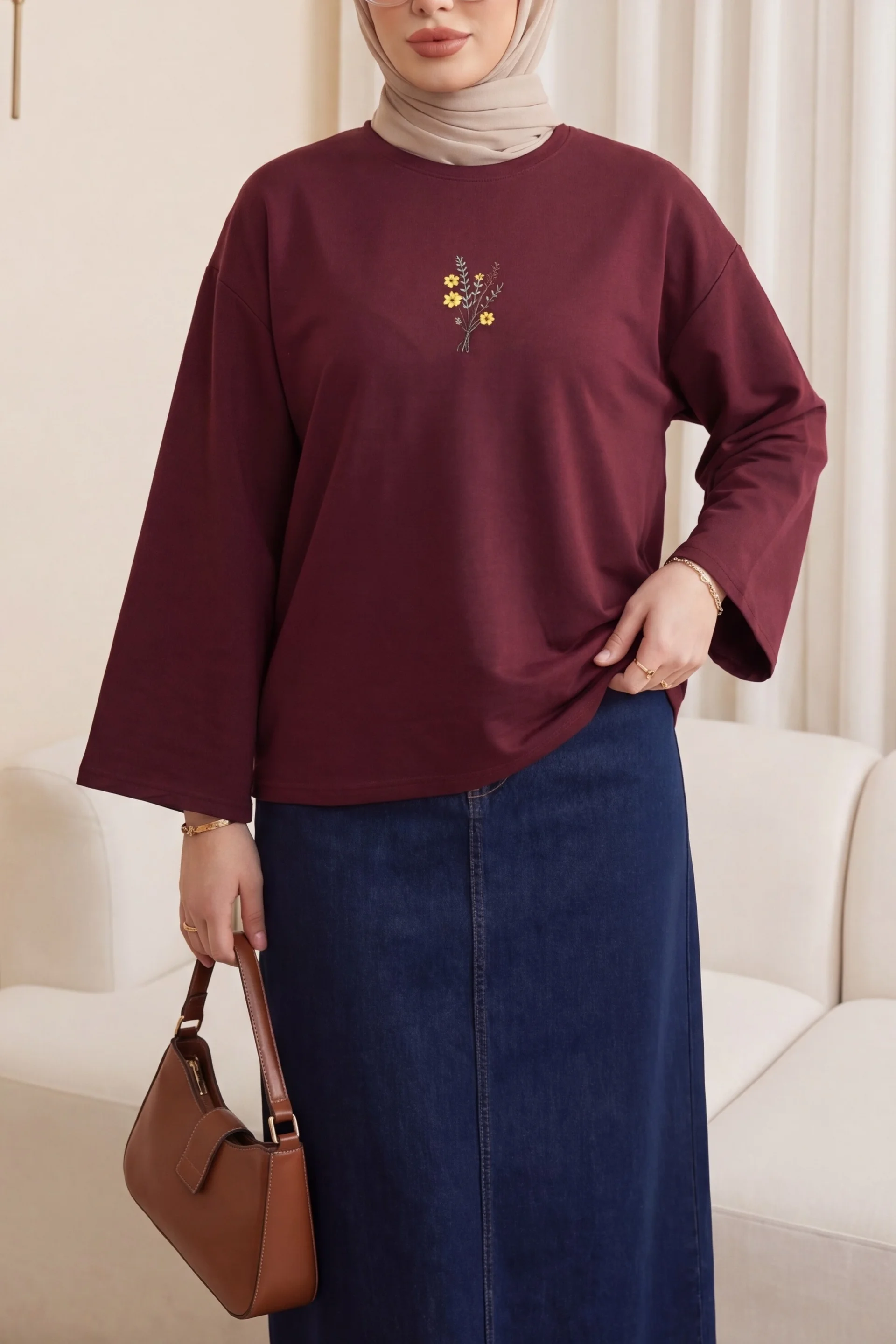 Burgundy Crew Neck Sweatshirt with Floral Embroidery - Podyumplus - by Peralane