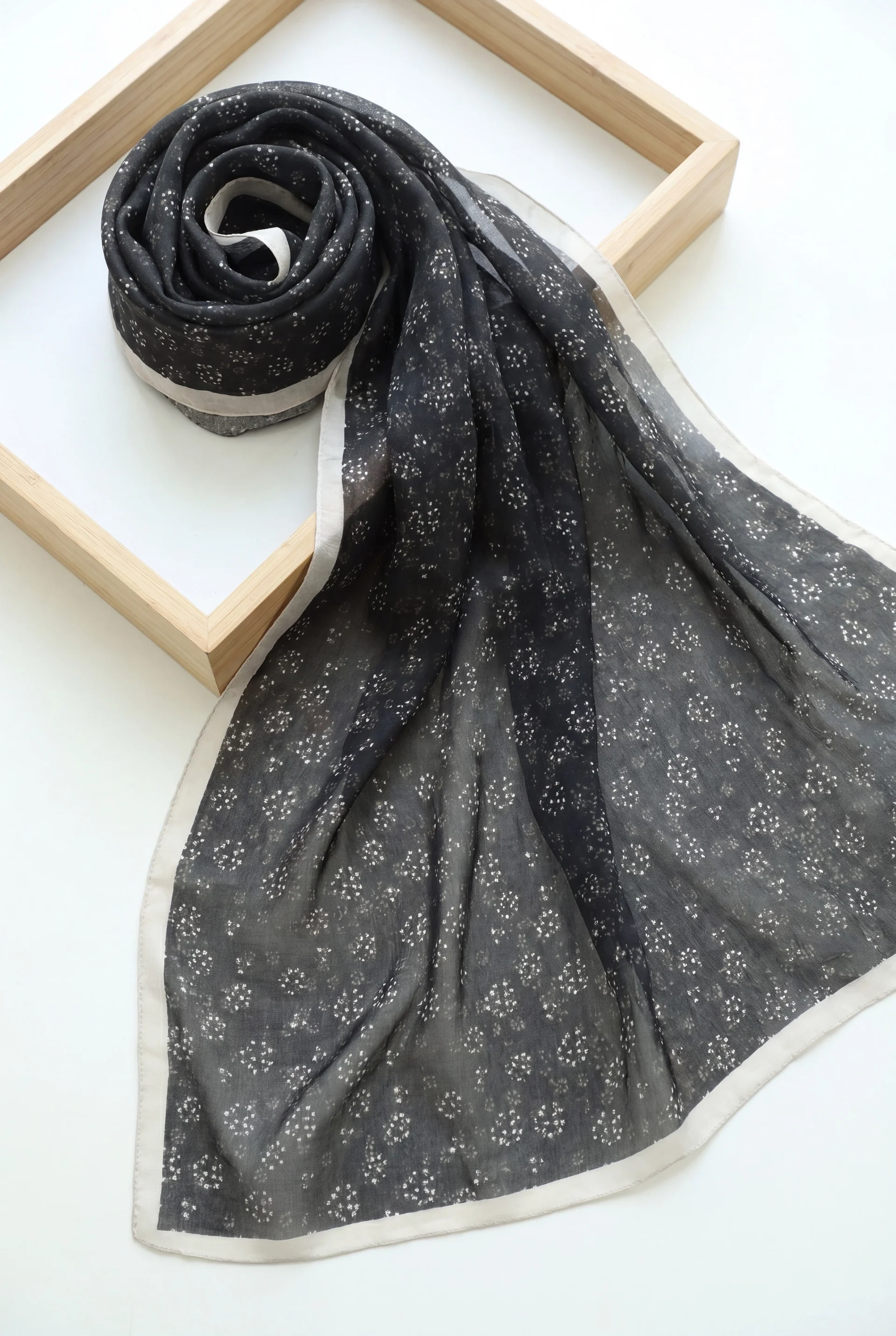 Black Vual Scarf with Floral Print - Podyumplus - by Peralane
