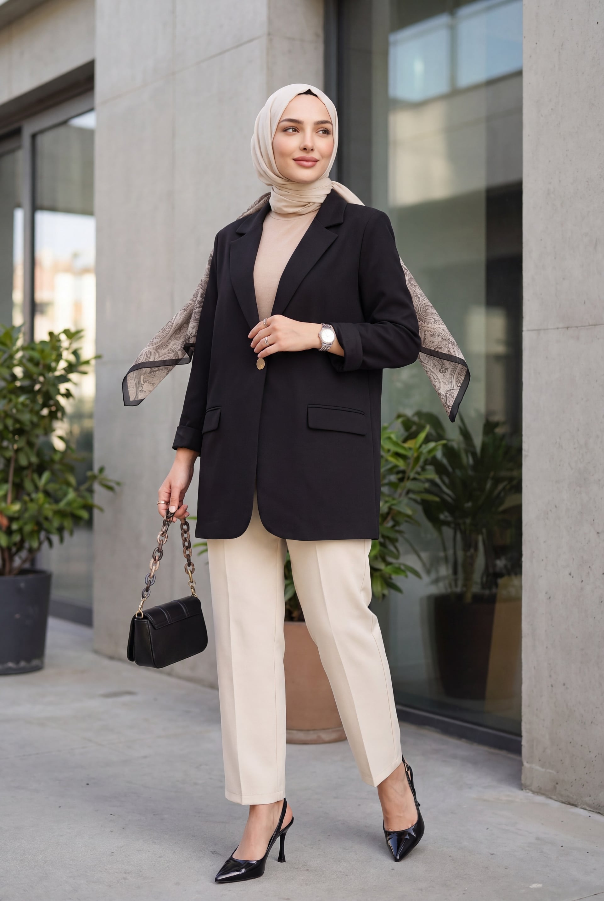 Black Single-Breasted Blazer with Flap Pockets - Podyumplus - by Peralane - photo 3