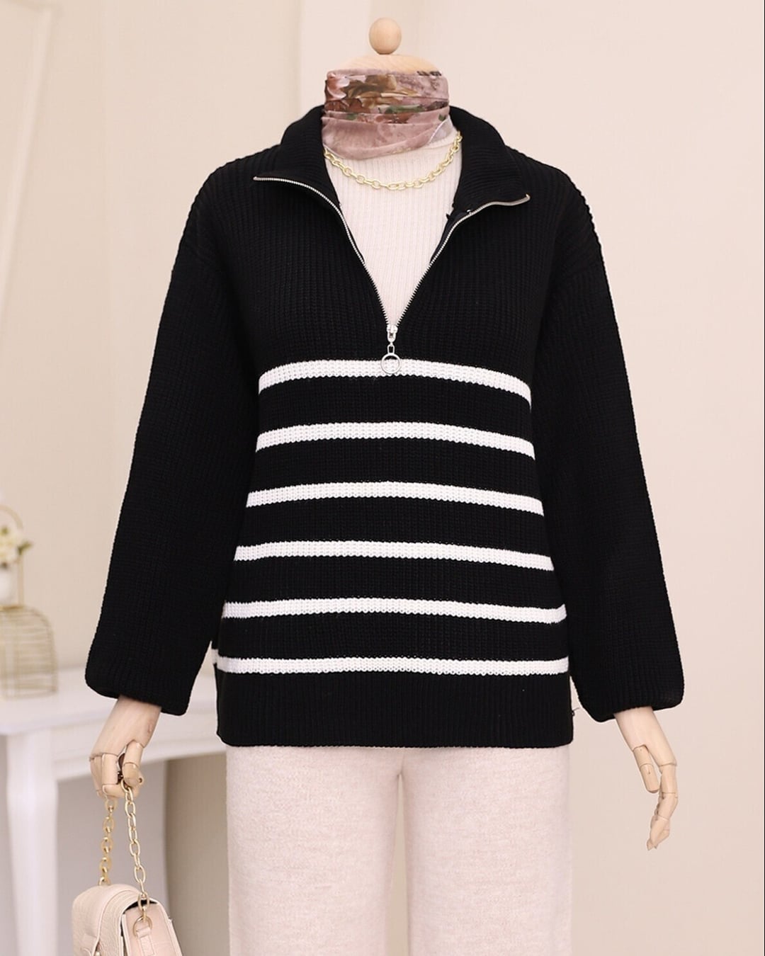 Half-Zip Striped Knit Sweatshirt - Black - Podyumplus - by Peralane - photo 5