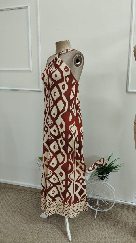 Women's Sleeveless Halter Neck Maxi Dress with Geometric Print - Janes - by Peralane - photo 4
