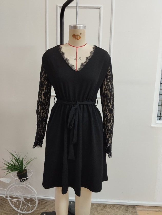 Women's Black Long Sleeve V-Neck Lace Trim Belted Crepe Dress - Janes - by Peralane - photo 4