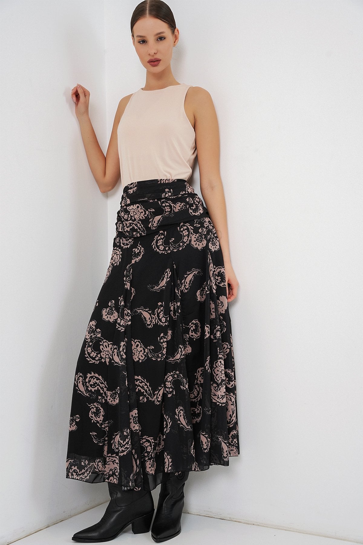 Women's Patterned Chiffon Skirt - Black with Pink Paisley Print - Bigdart - by Peralane - photo 4