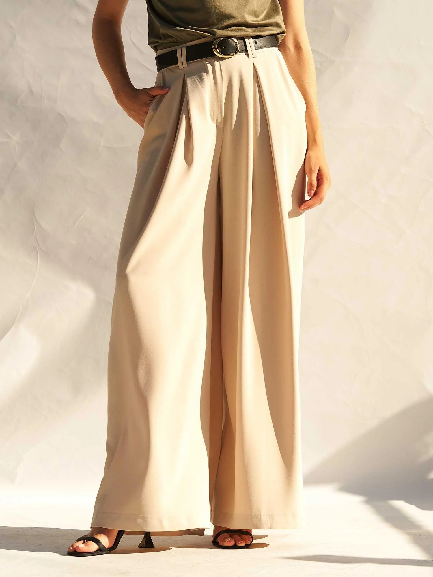 Belted High-Waist Pleated Palazzo Trousers with Matching Sleeveless Top - Stone/Beige - Lefon - by Peralane - photo 6