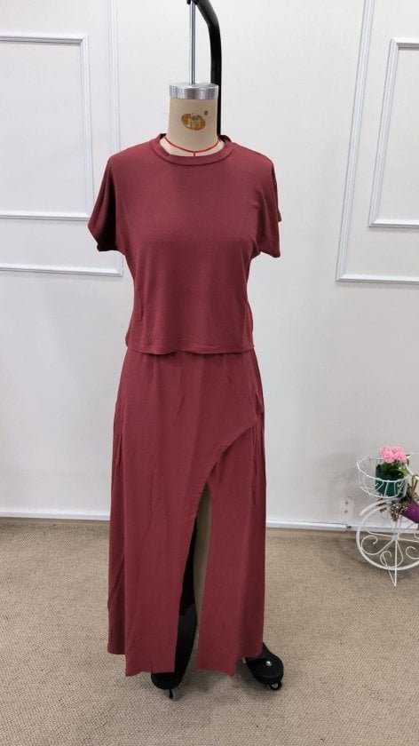 Women's Short-Sleeve Crew Neck Viscose Cropped Blouse and Long Skirt Two-Piece Set - Janes - by Peralane - photo 5