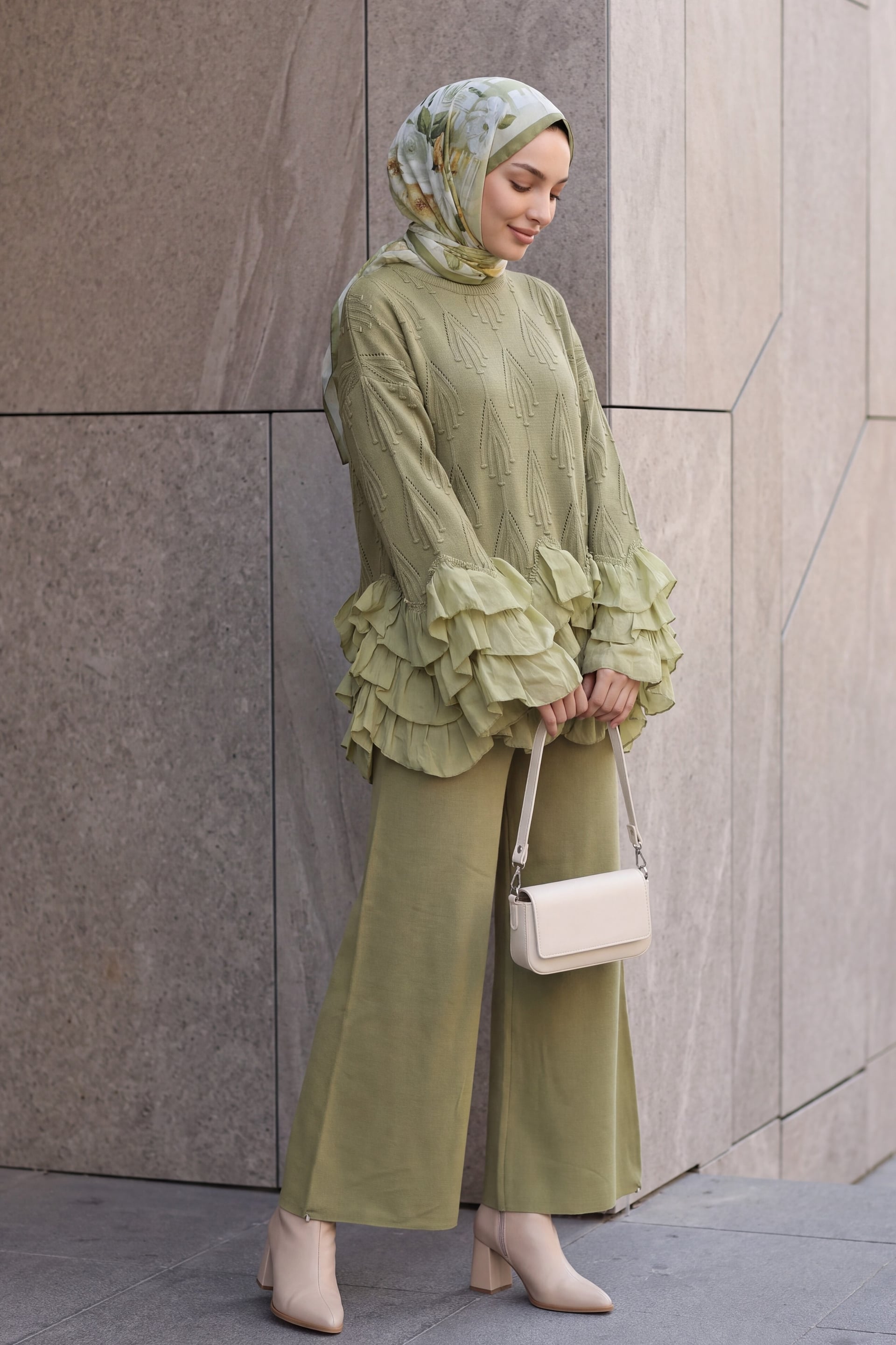 Crew Neck Ruffle Detail Lace-Up Trousers Knit Co-ord Set - Khaki - Podyumplus - by Peralane - photo 3