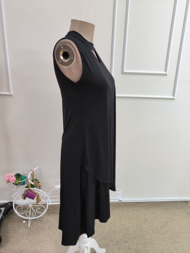 Women's High Neck V-Cutout Sleeveless Midi Dress with Asymmetric Hem - Janes - by Peralane - photo 8