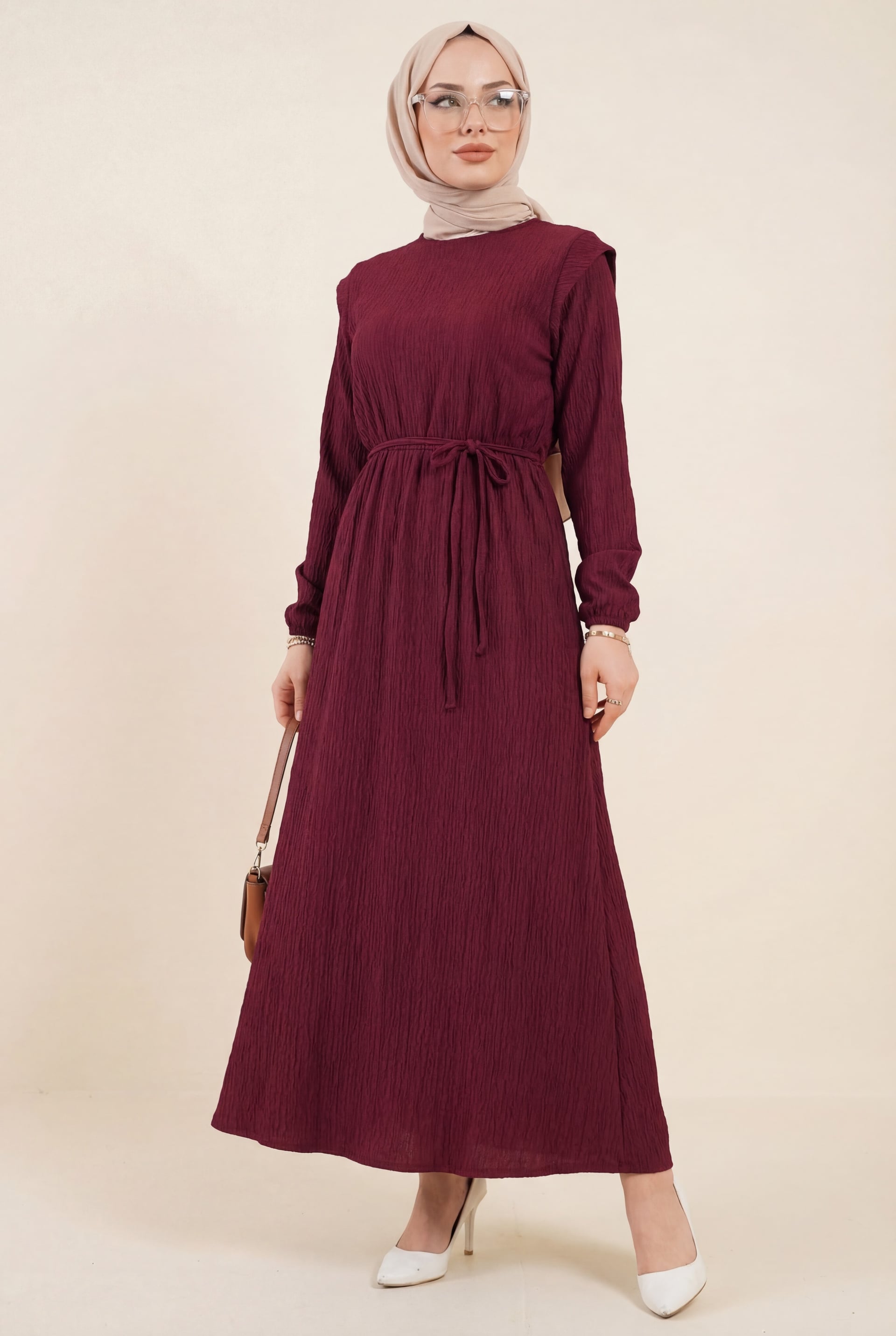Shoulder-Padded Lace-Up Crinkle Dress - Deep Red - Podyumplus - by Peralane - photo 2