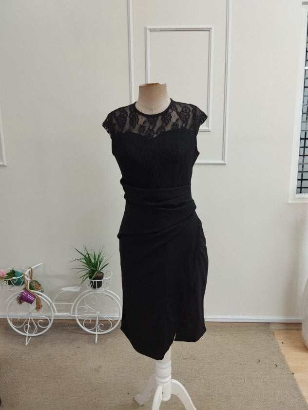Women's Sleeveless Lace Overlay Dress with Ruched Skirt - Janes - by Peralane - photo 5