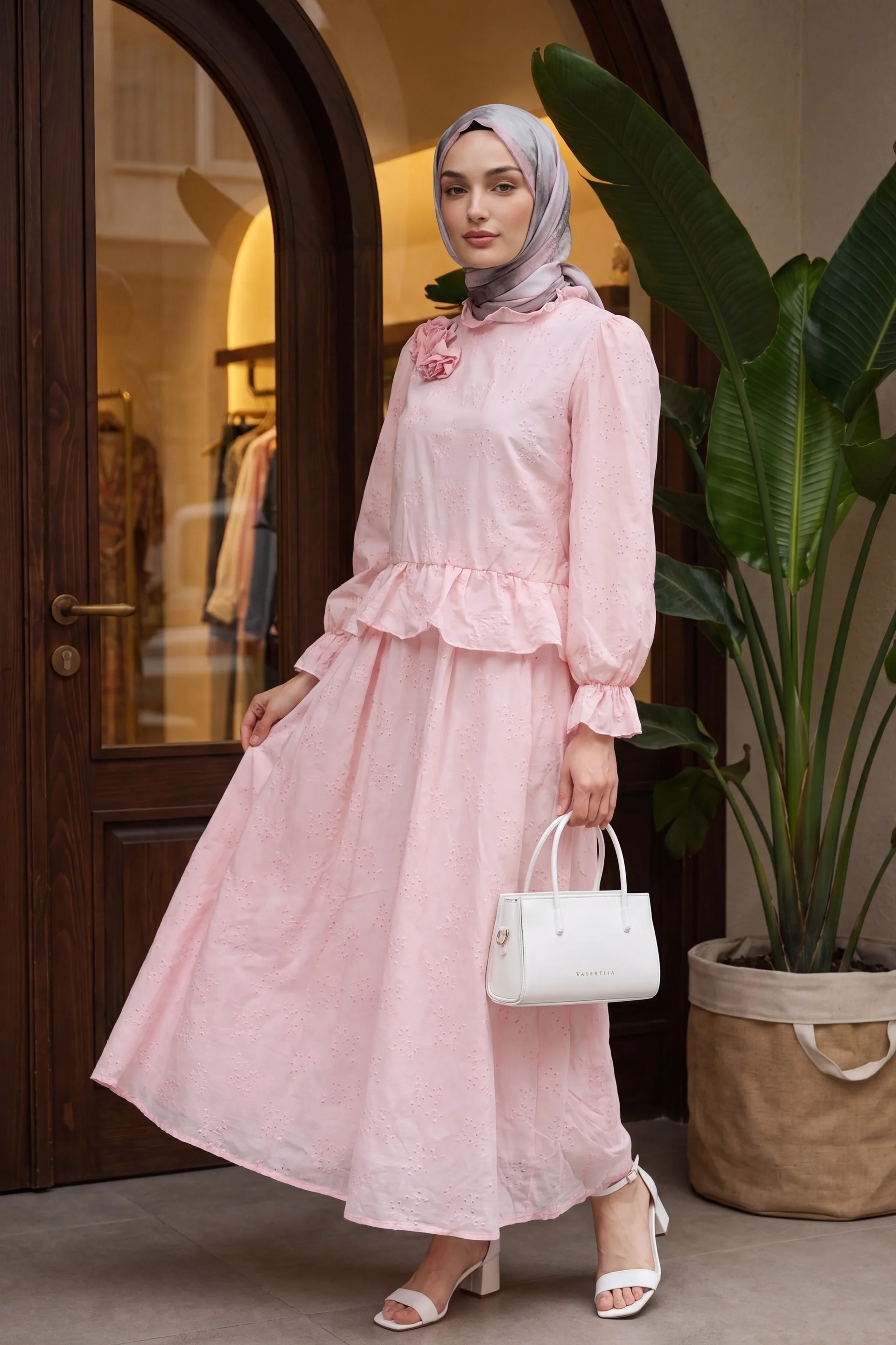 Rose Brooch Voile Set with Patterned Top and Skirt - Powder - Podyumplus - by Peralane
