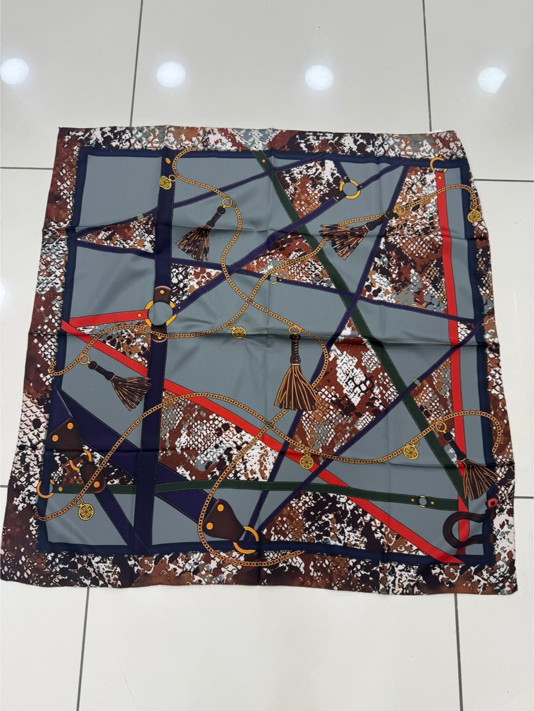 Chain Print Double-Sided Bandana Scarf 90x90 cm - Nesvay - by Peralane - photo 4