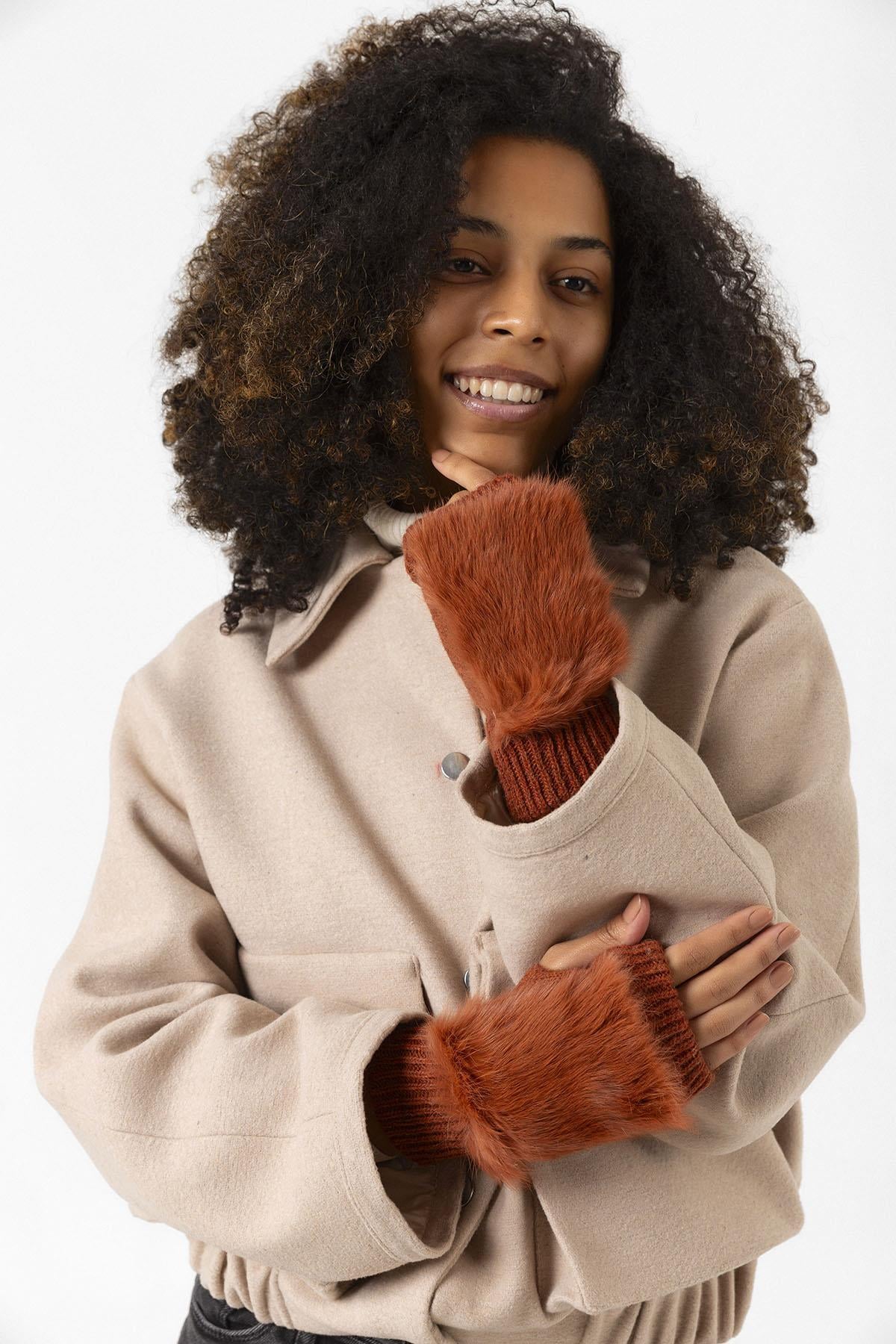 Fingerless Gloves with Faux Fur Trim - Rust Orange Knit - Nesvay - by Peralane - photo 4