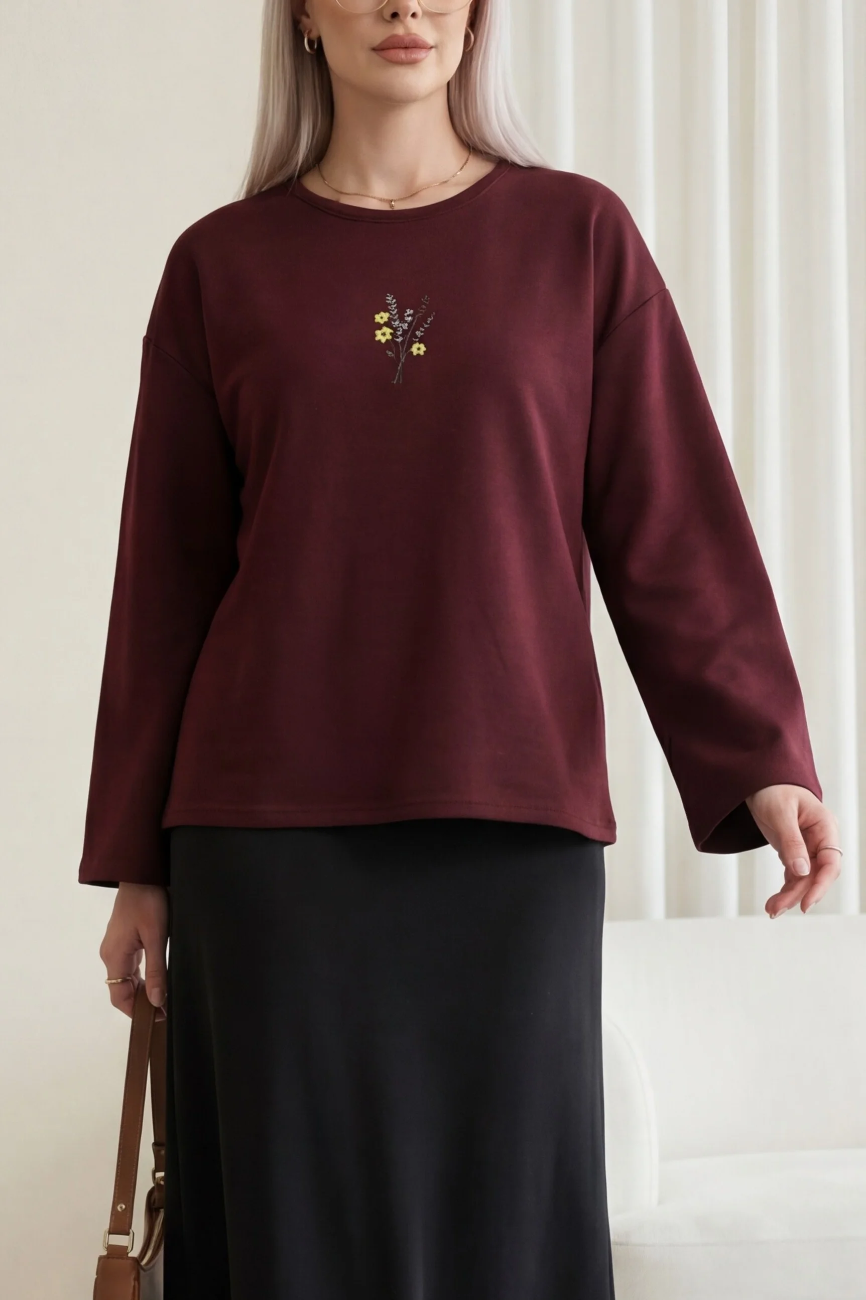Burgundy Crew Neck Sweatshirt with Floral Embroidery - Podyumplus - by Peralane - photo 4