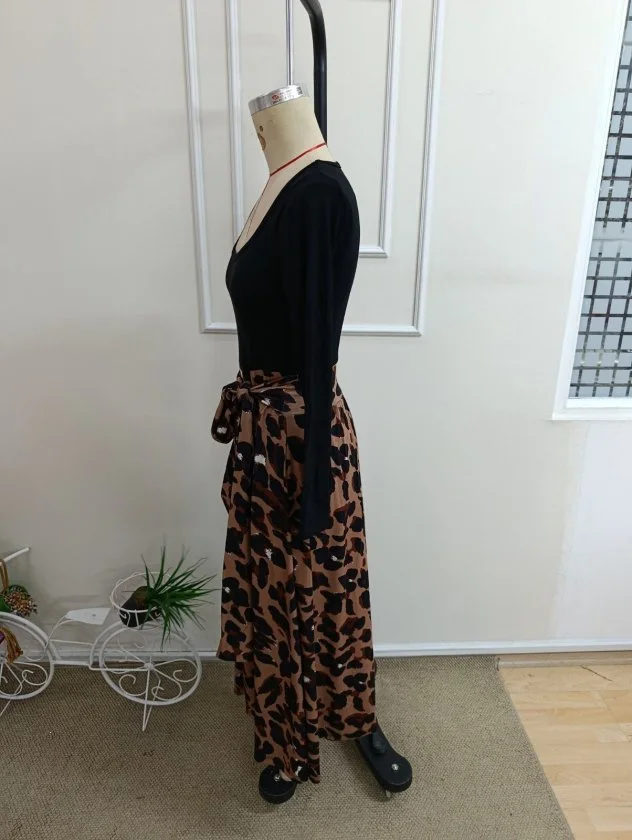 Women's Long-Sleeve Square Neck Viscose Leopard Print Tie-Waist Dress - Janes - by Peralane - photo 6