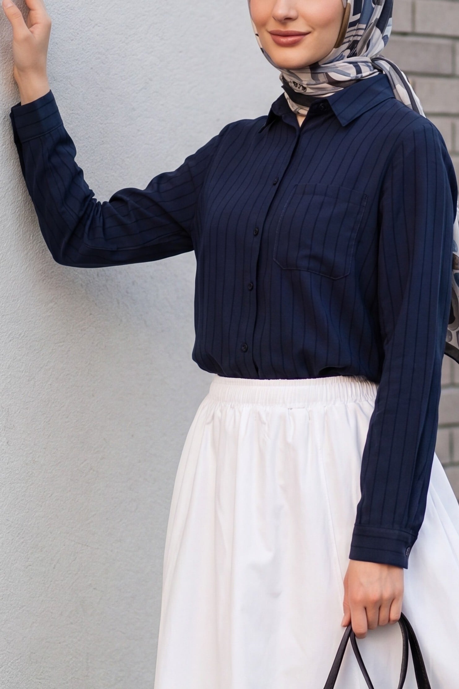 Tep Pocket Back-Long Oversized Linen Shirt - Navy - Podyumplus - by Peralane - photo 3