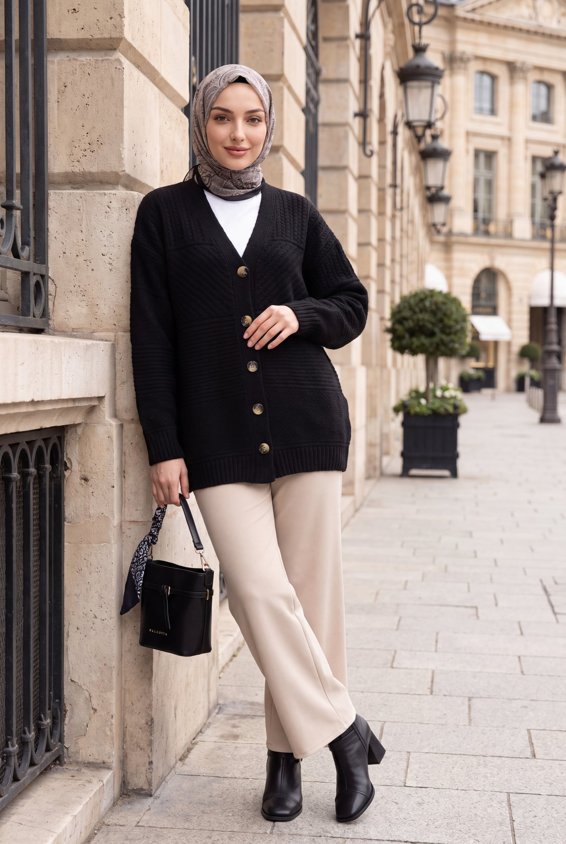 Black V-Neck Buttoned Relaxed Knit Cardigan - Podyumplus - by Peralane - photo 3