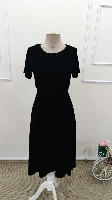 Women's Black Short-Sleeved Round Neck Viscose Midi Dress with Back Buttons - Janes - by Peralane - photo 4