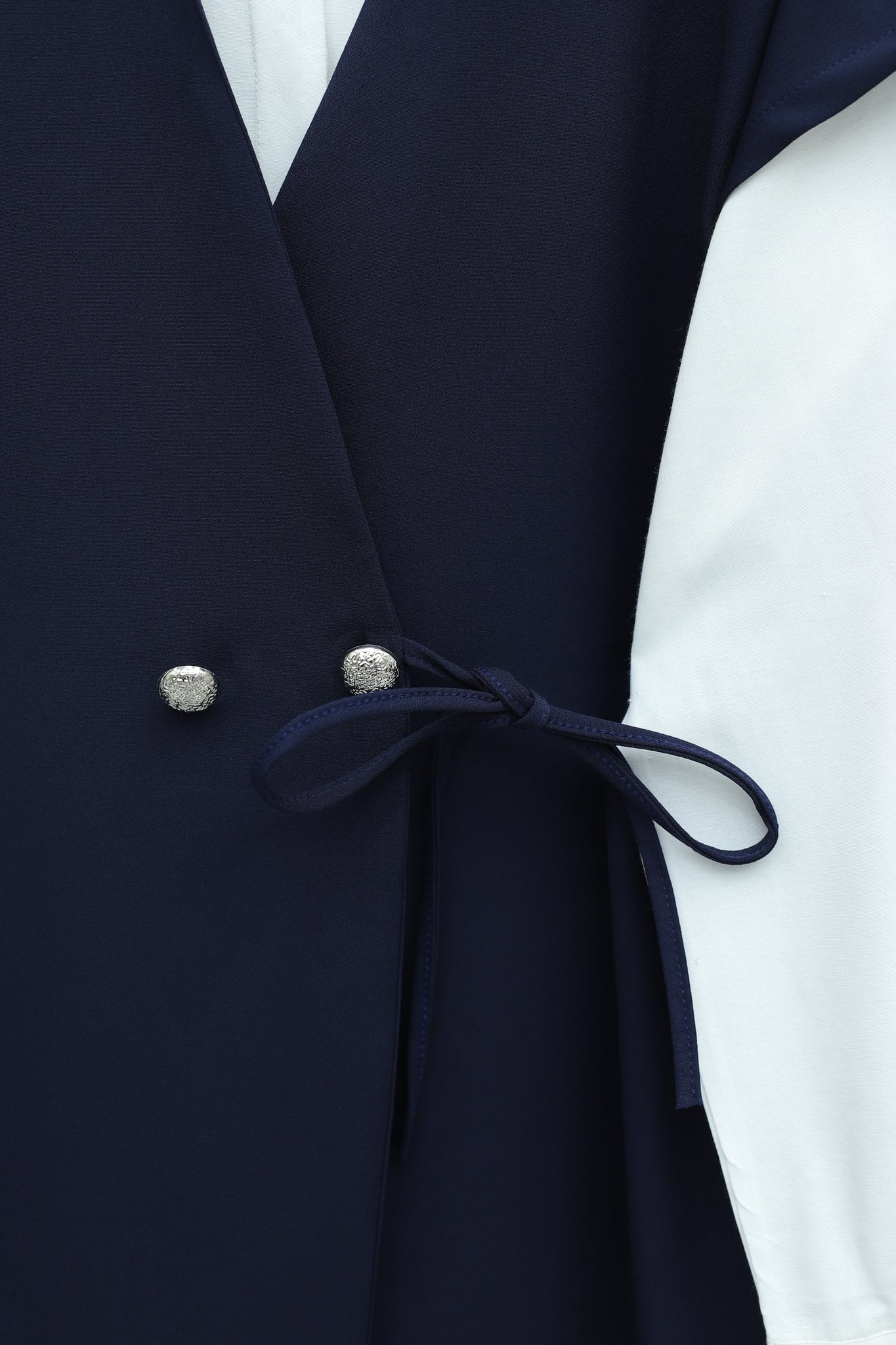 Button Detail Double-Tie Vest and Wide-Leg Trousers Double Crepe Set - Navy - Podyumplus - by Peralane - photo 4