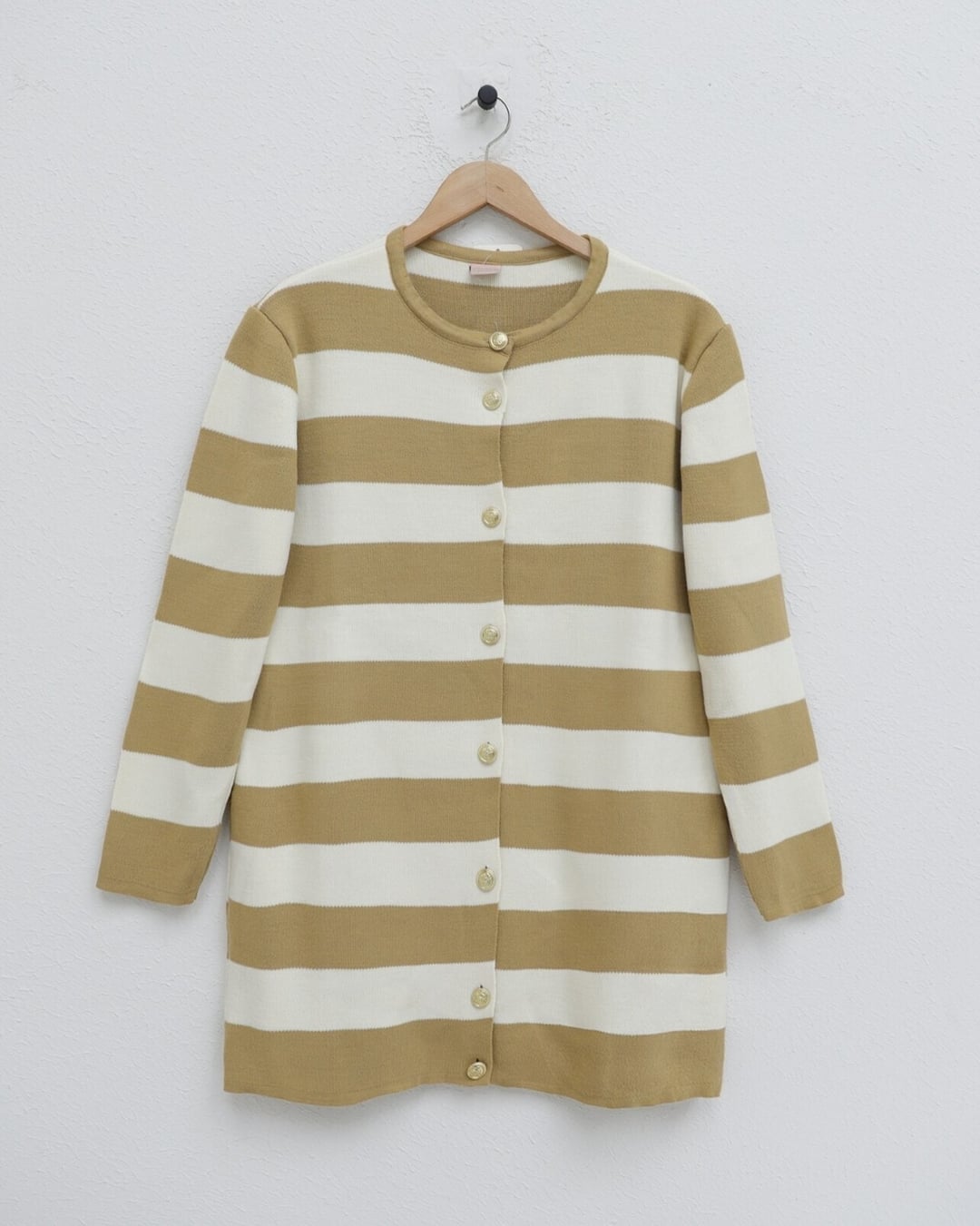 Pearl Button Open-Front Knit Cardigan in Beige and White - Vizon - Podyumplus - by Peralane - photo 4