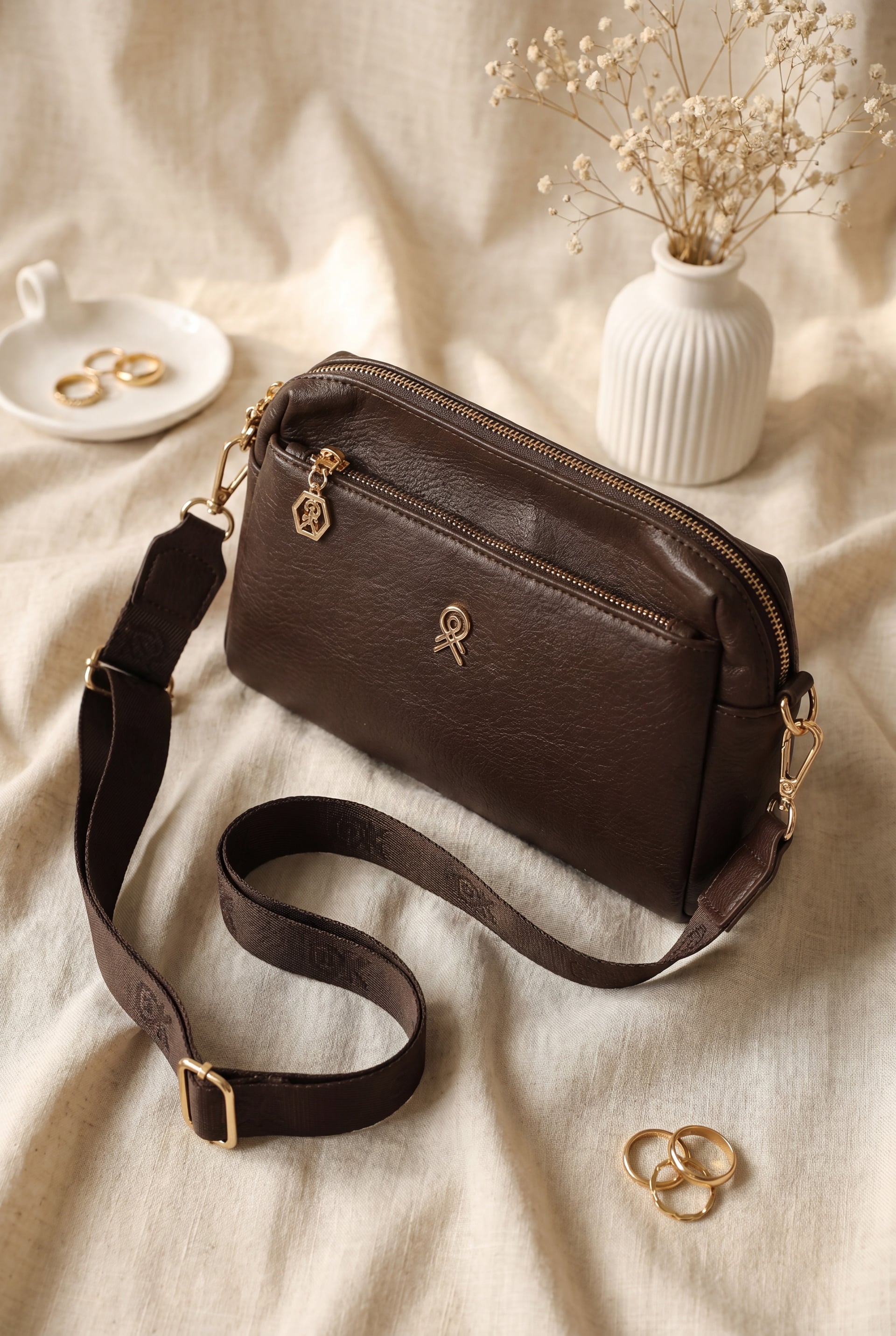Crossbody Bag with Zip Closure - Dark Brown - Podyumplus - by Peralane