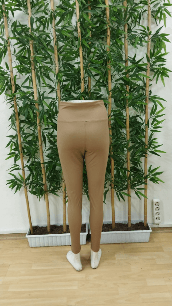 Women's High-Waisted Faux Leather Leggings - Janes - by Peralane - photo 7