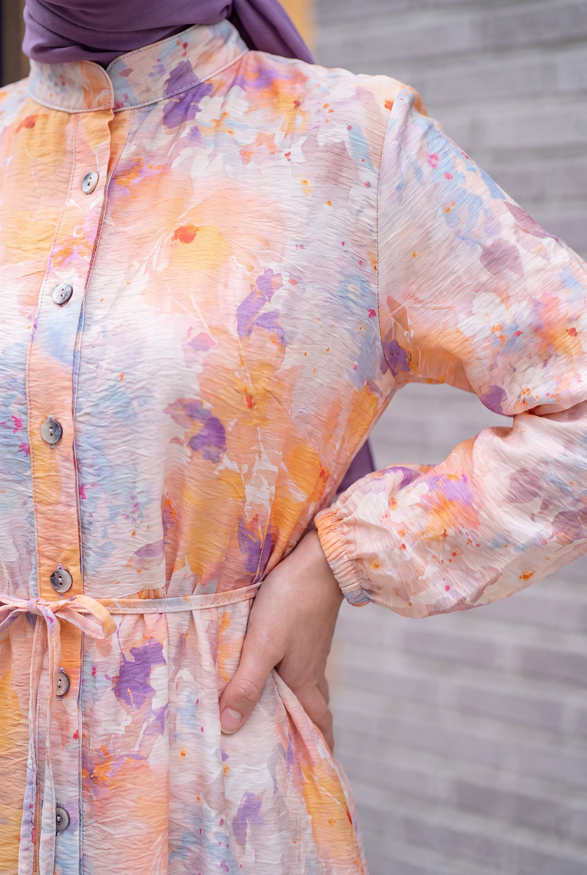 Women's Collared Button-Front Tiered Floral Maxi Dress with Elasticated Cuffs - Salmon Pink - Podyumplus - by Peralane - photo 5