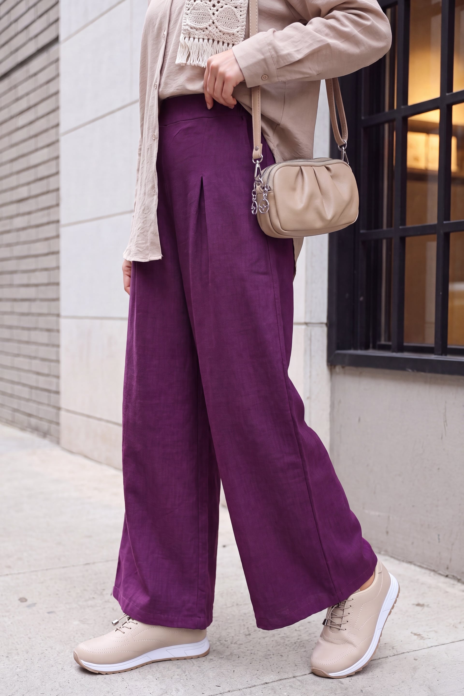 Wide-Leg Pleated Elasticated Waist Trousers in Deep Purple - Podyumplus - by Peralane - photo 3