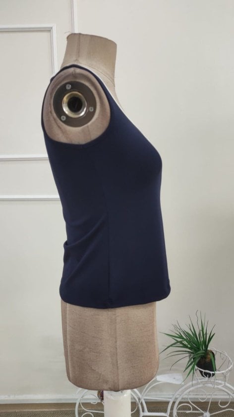 Women's Sleeveless Sweetheart Neckline Bodysuit in Navy Blue with White Trim - Pack of 8 - Janes - by Peralane - photo 5