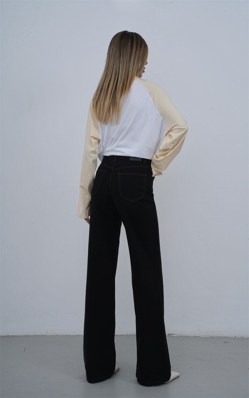 High Waist Loose Fit Cigarette Detail Black Black Jeans - Lacarino Jeans - by Peralane - photo 5
