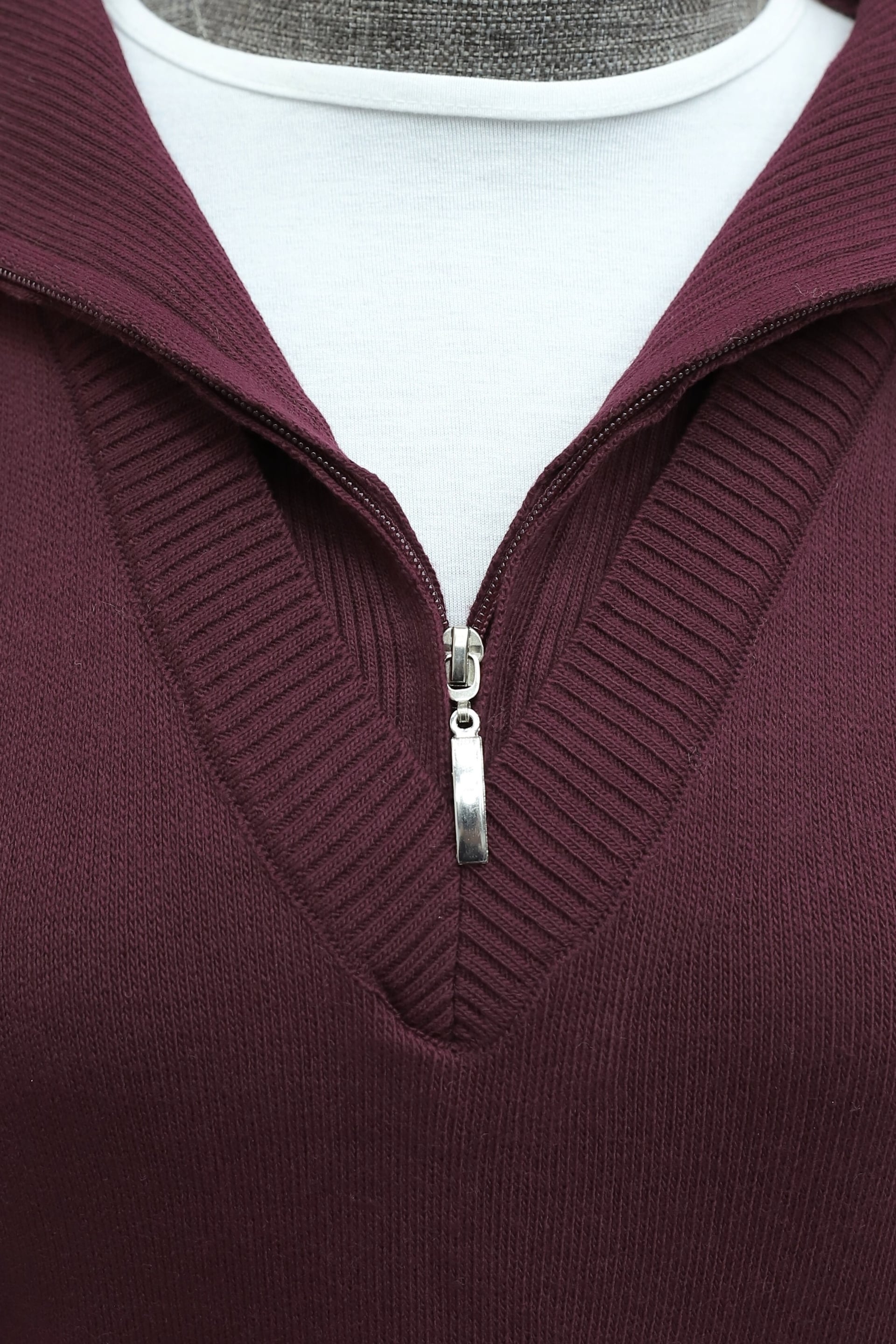 Burgundy Knit Two-Piece Set with Turtleneck, Zip and Slits - Podyumplus - by Peralane - photo 8