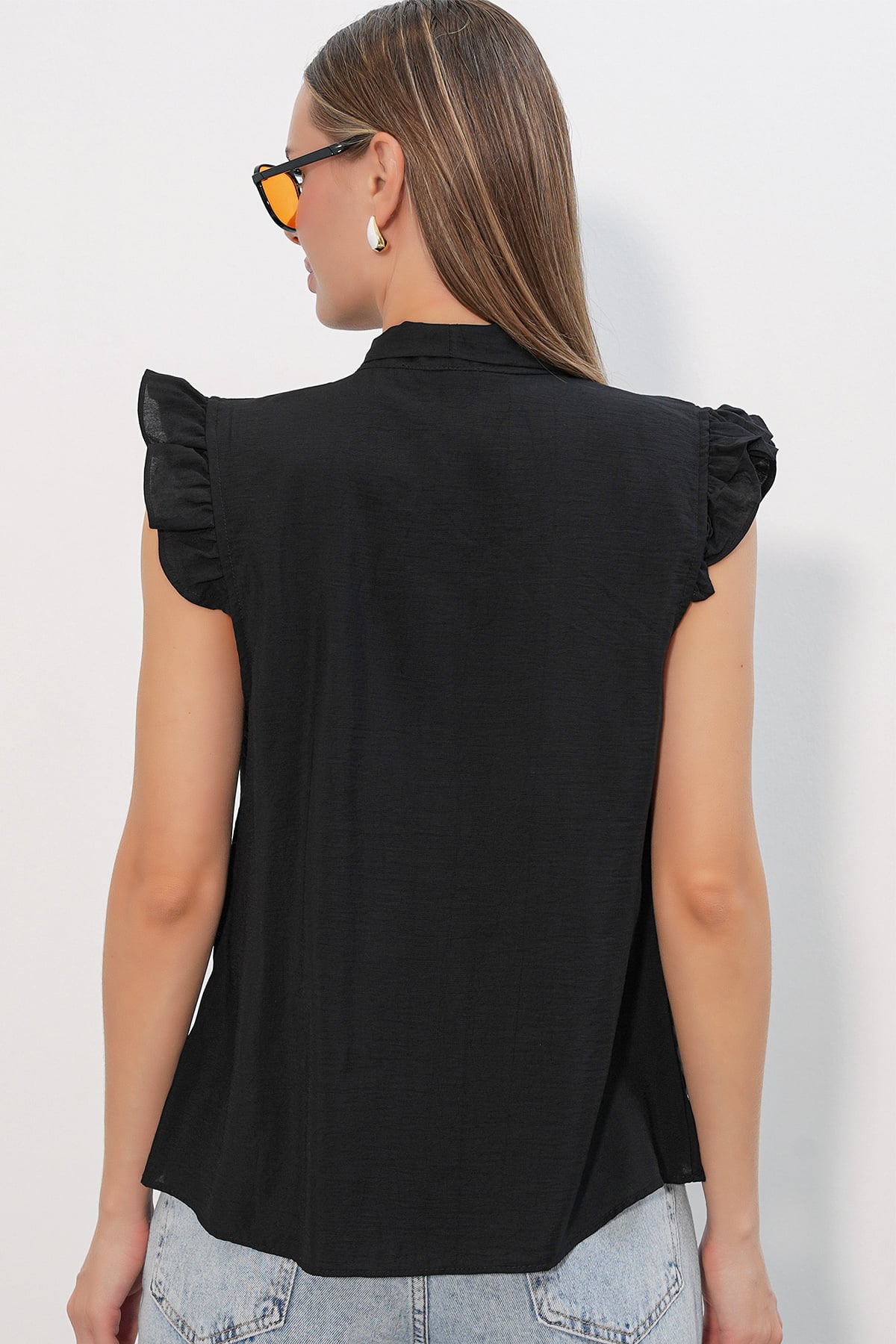 Women's Tie-Neck Sleeveless Blouse - Black - Bigdart - by Peralane - photo 5