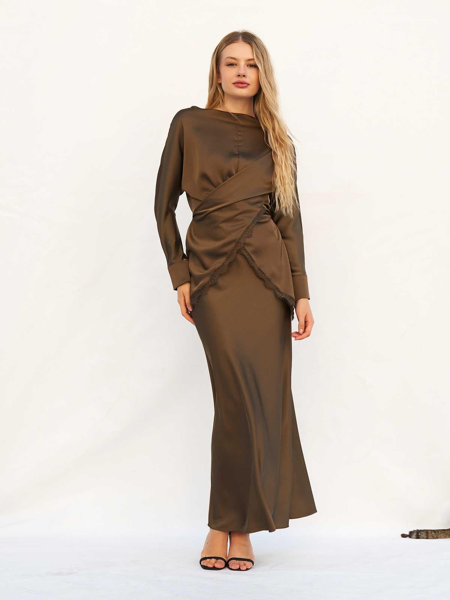 Satin Dress with Lace Trim and Floor-Length Skirt - Lefon - by Peralane - photo 4