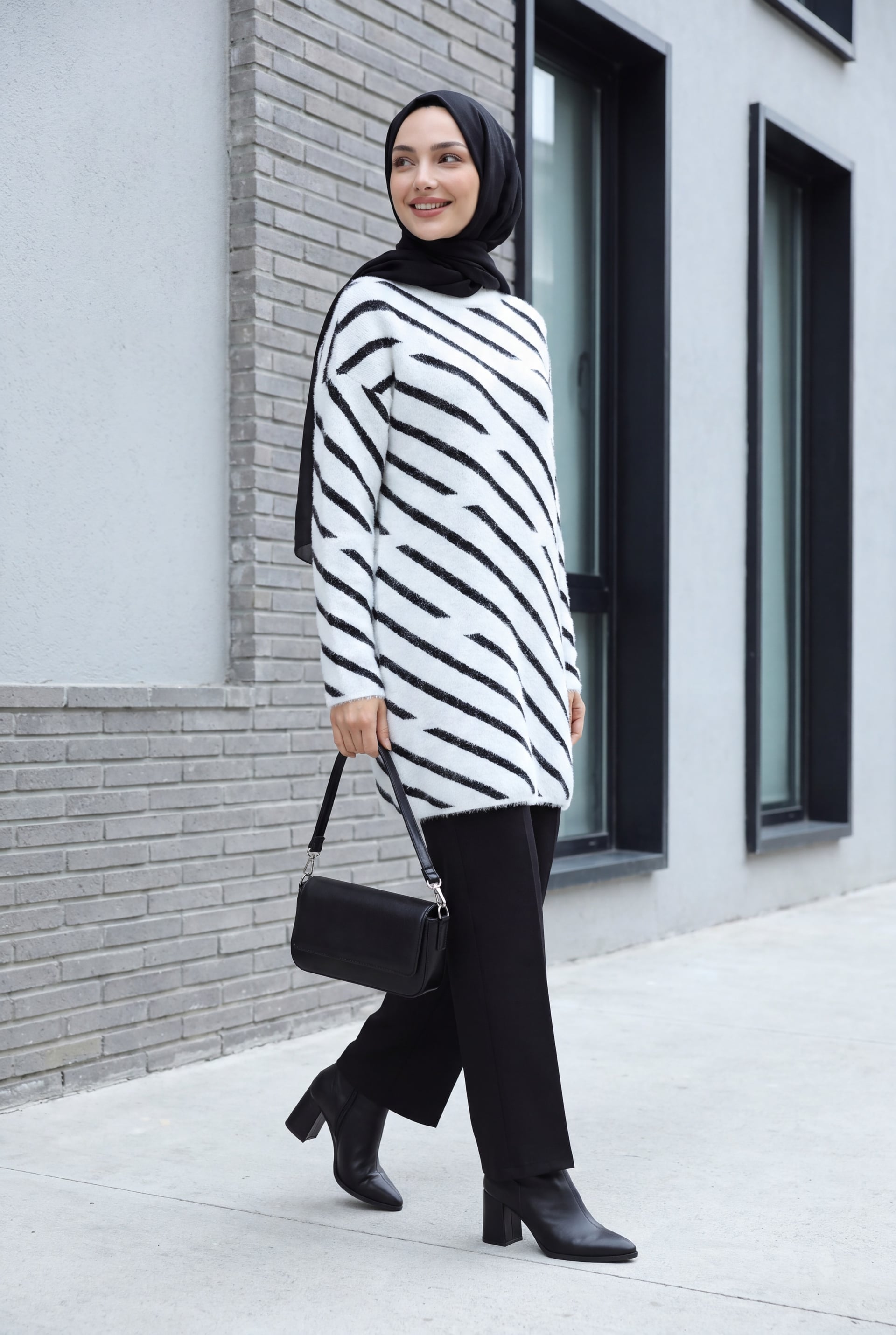 Half Mock Neck Sweater Tunic with Side Stripe Pattern - White - Podyumplus - by Peralane - photo 2