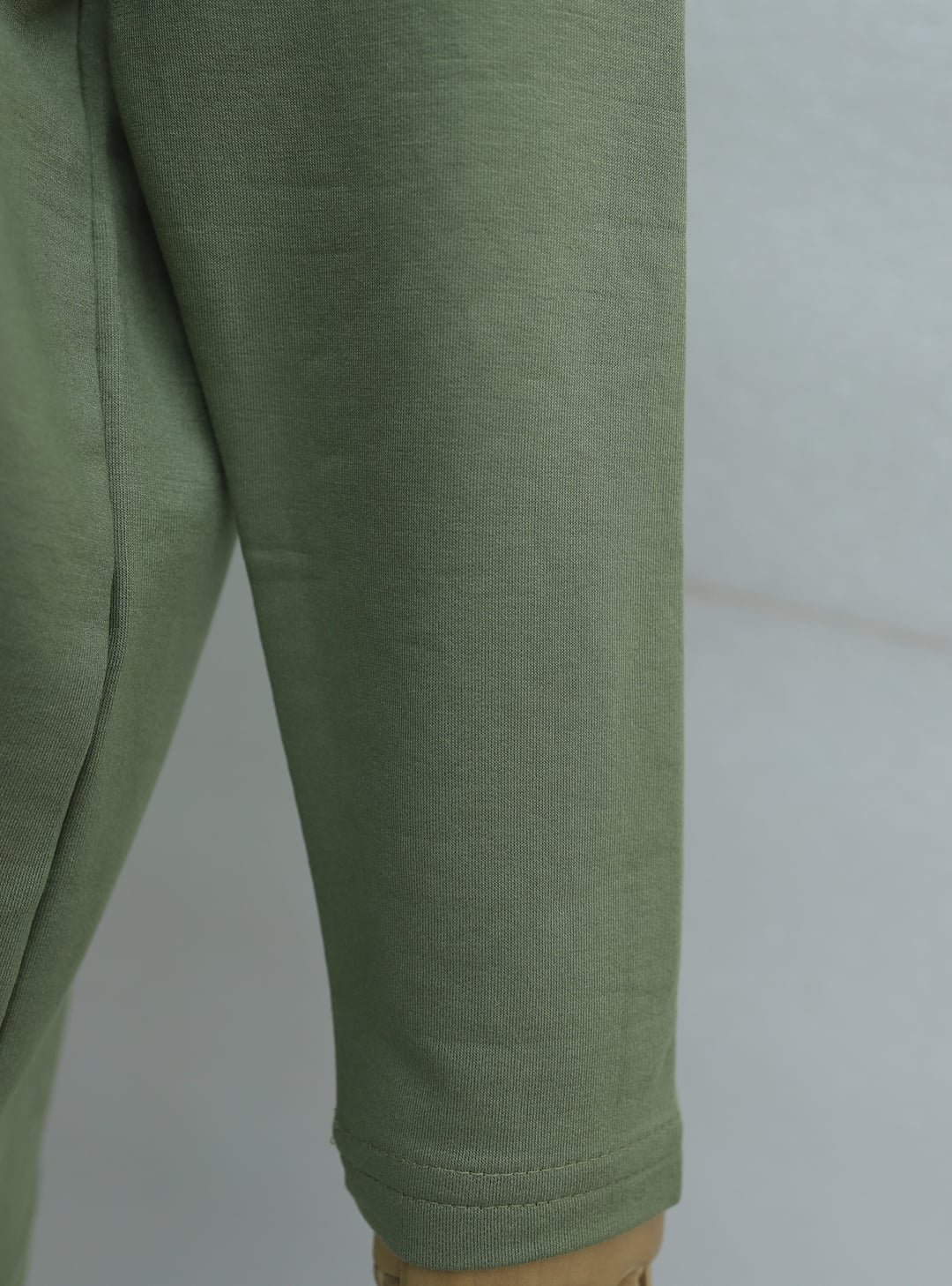Round Neck Back-Length Pocket Oversize Stretch Knit Two-Piece Set - Olive Green - Podyumplus - by Peralane - photo 6