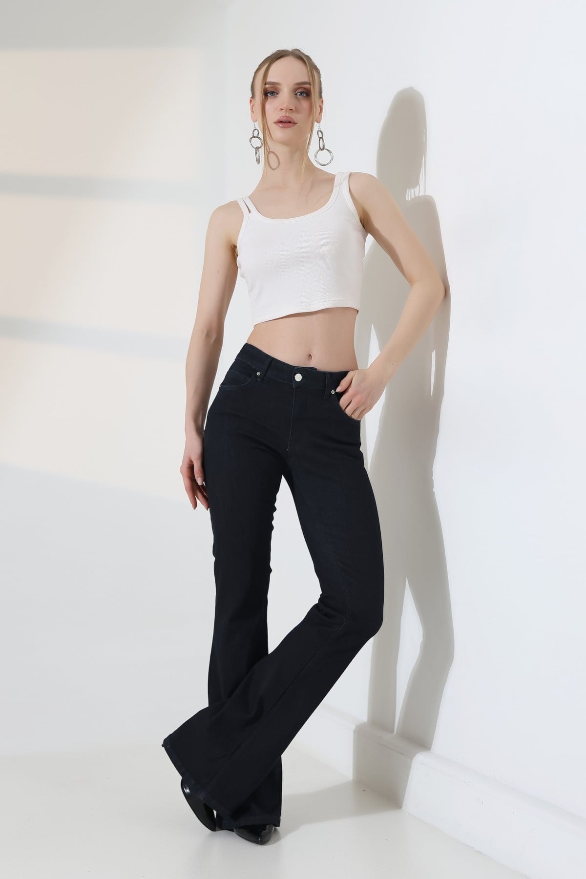Women's Flared Jeans with Matching Ribbed Tank Top Set - Dark Navy - Madrid Fit - Xlove - by Peralane - photo 3