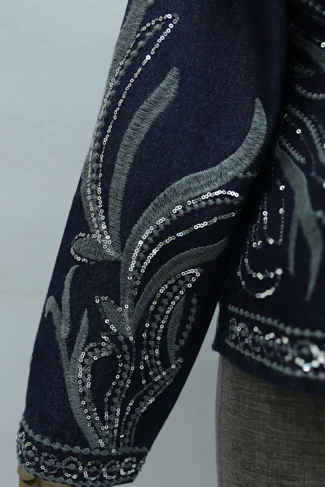 Embroidered Sequin Detail Denim Jacket in Dark Navy - Podyumplus - by Peralane - photo 7
