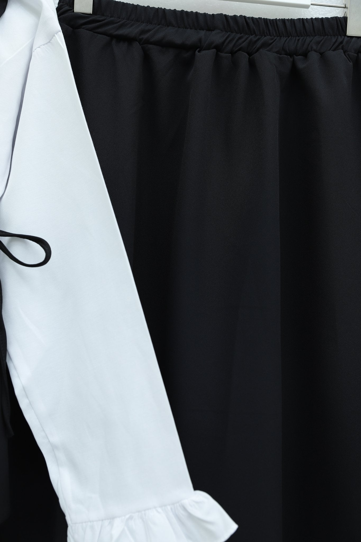 Black Sleeveless Tunic Dress with White Long-Sleeved Blouse Two-Piece Set - Podyumplus - by Peralane - photo 9