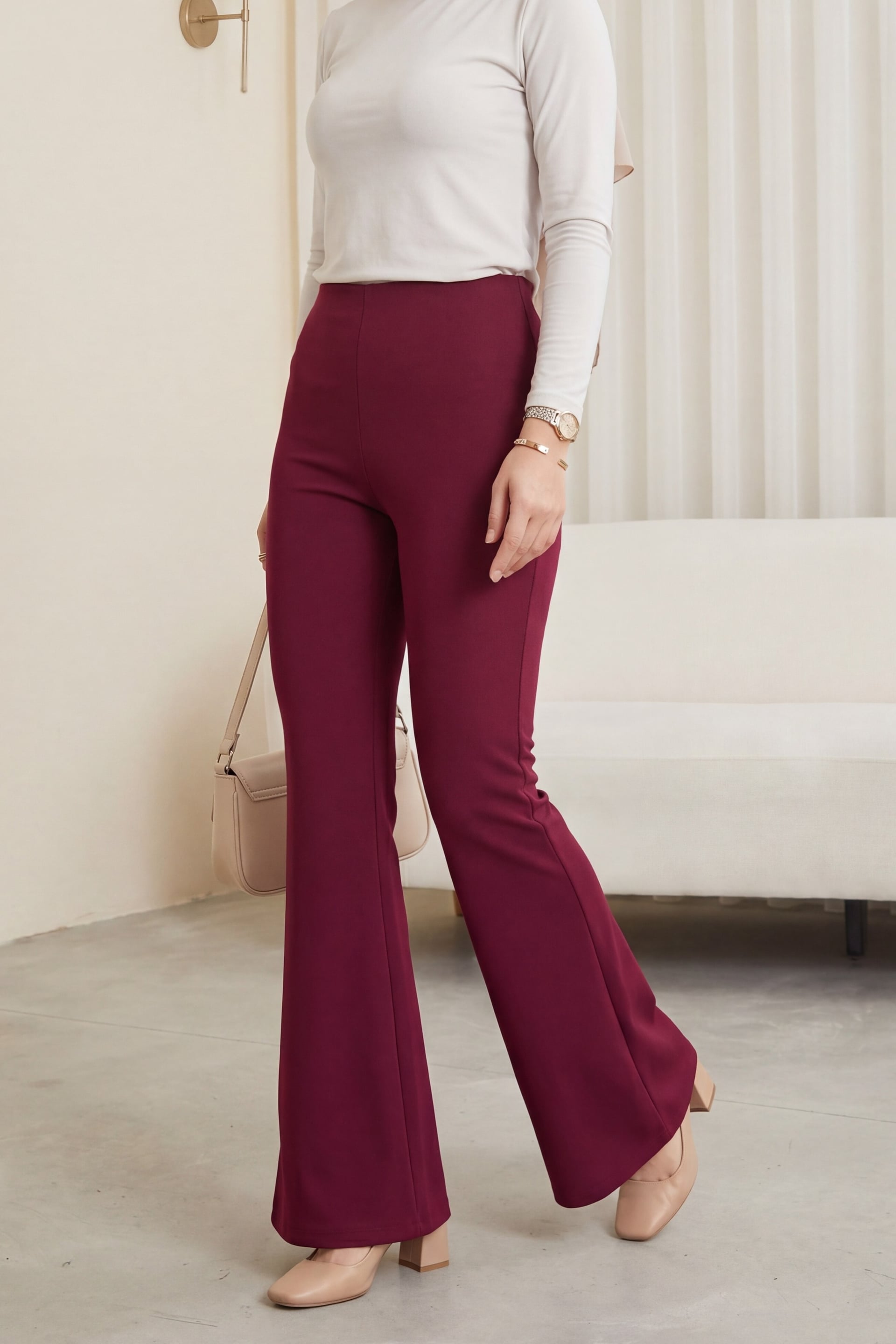 Burgundy High-Waist Flared Trousers with Side Zip - Podyumplus - by Peralane