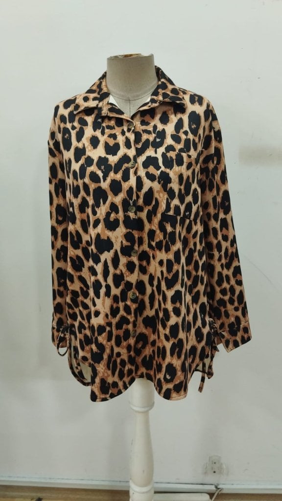 Women's Long-Sleeved Collared Leopard Print Modal Blouse with Button Front and Side Laces - Janes - by Peralane - photo 7