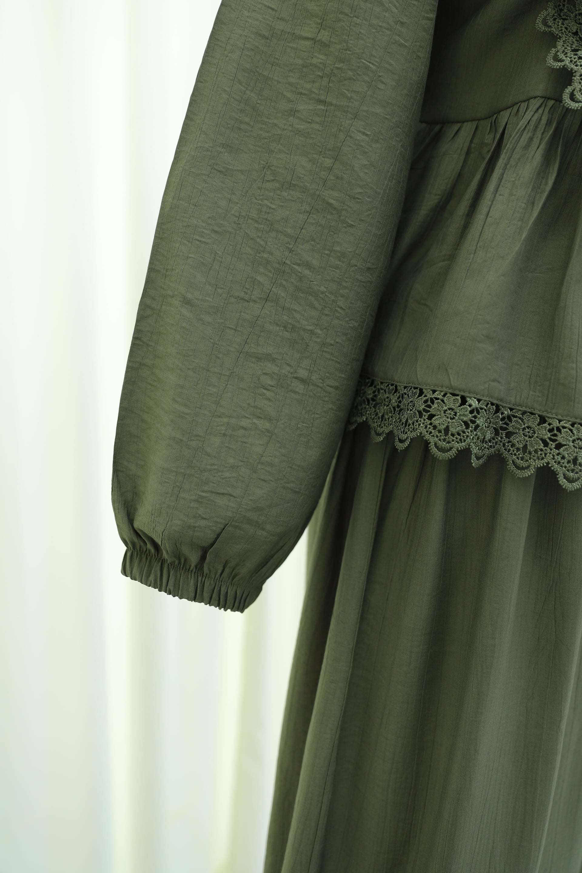 Women's Lace Detail Peplum Top and Wide-Leg Trousers Co-ord Set in Olive Green - Podyumplus - by Peralane - photo 8