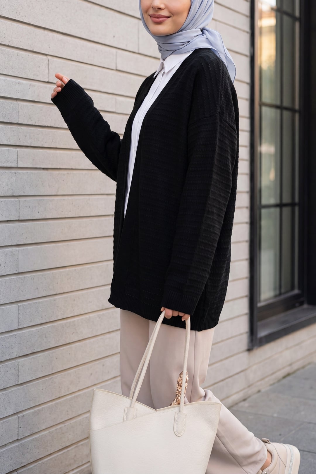 Pom-Pom Detail Fine Knit Cardigan - Black - Podyumplus - by Peralane - photo 3