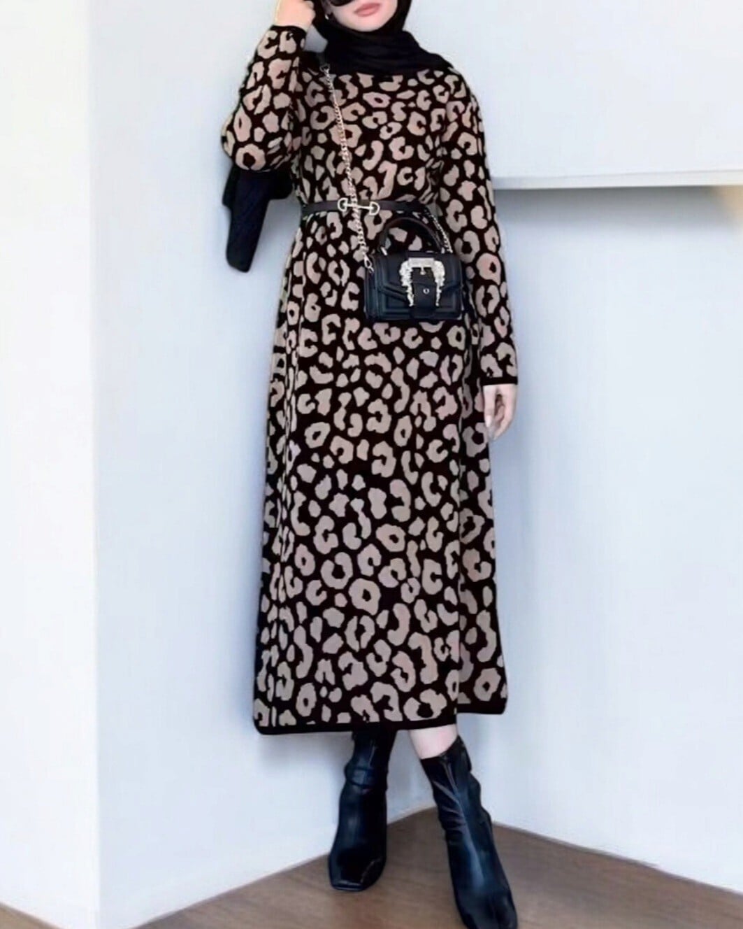 Round Neck Patterned Knit Dress - Black - Podyumplus - by Peralane - photo 2