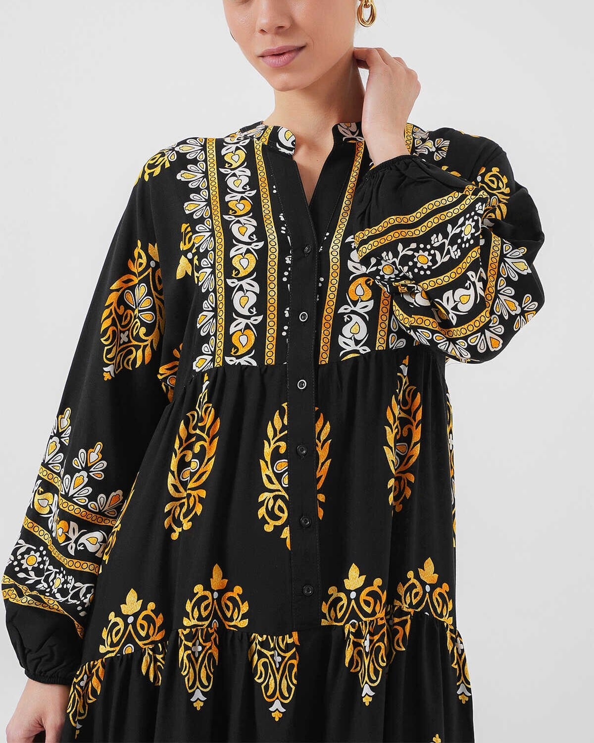 Black Authentic Pattern Modest Dress with V-Neck and Tiered Skirt - Bigdart - by Peralane - photo 4