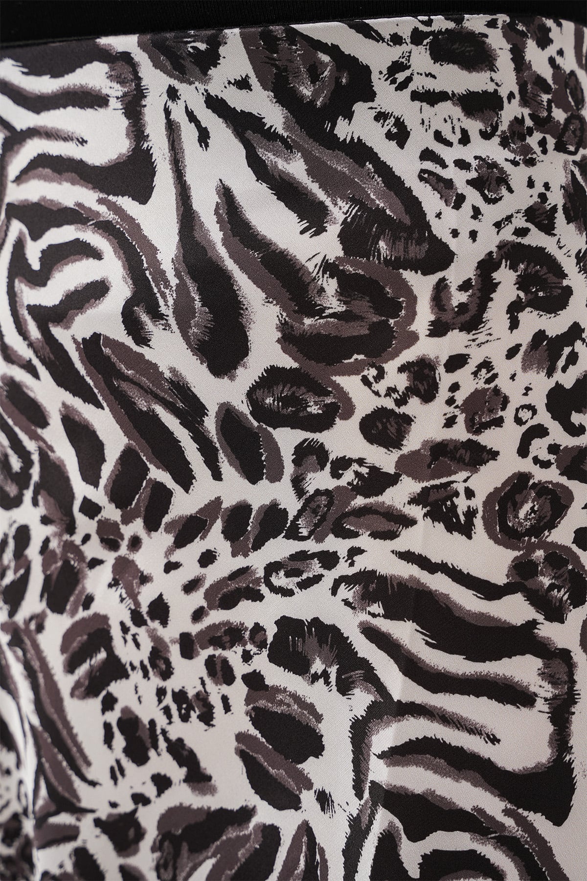 Satin Midi Skirt with Animal Print - Beige - Bigdart - by Peralane - photo 4