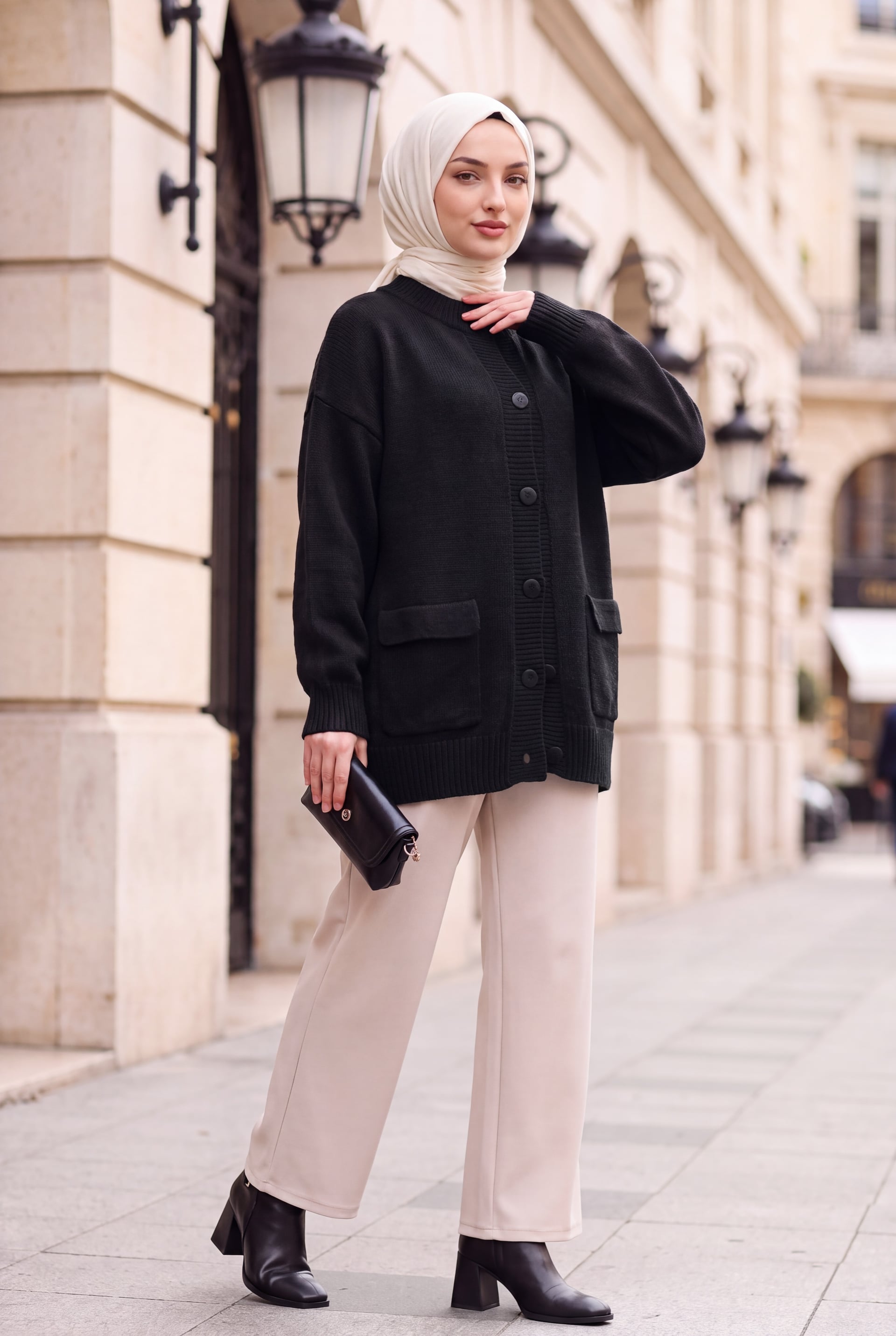 Double Pocket Half-Collar Buttoned Oversized Knit Cardigan - Black - Podyumplus - by Peralane - photo 3