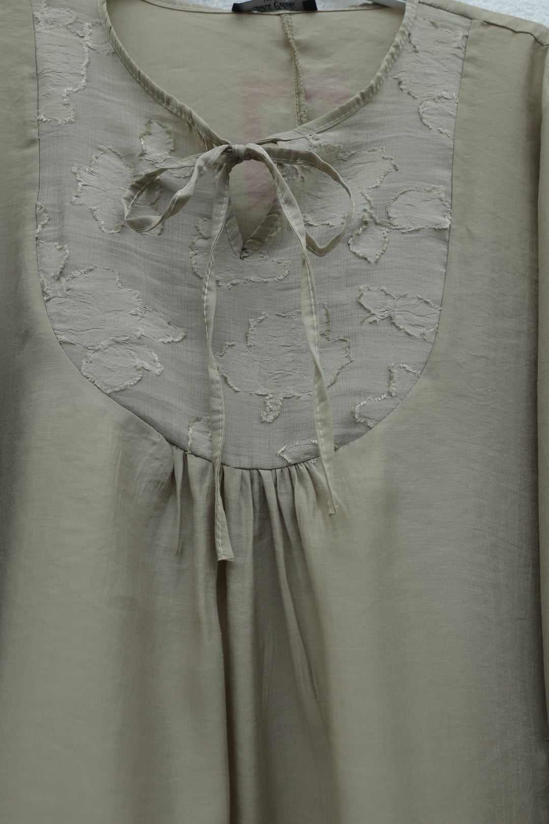 Tie-Neck Long-Sleeve Elasticated Cuff Modal Tunic - Light Beige - Podyumplus - by Peralane - photo 5