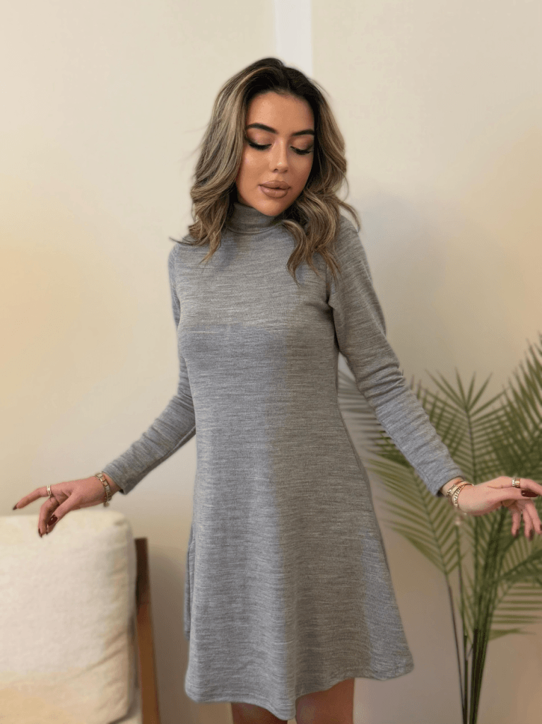 Women's Long-Sleeved Turtleneck Loose Knit Dress in Grey - Janes - by Peralane - photo 6