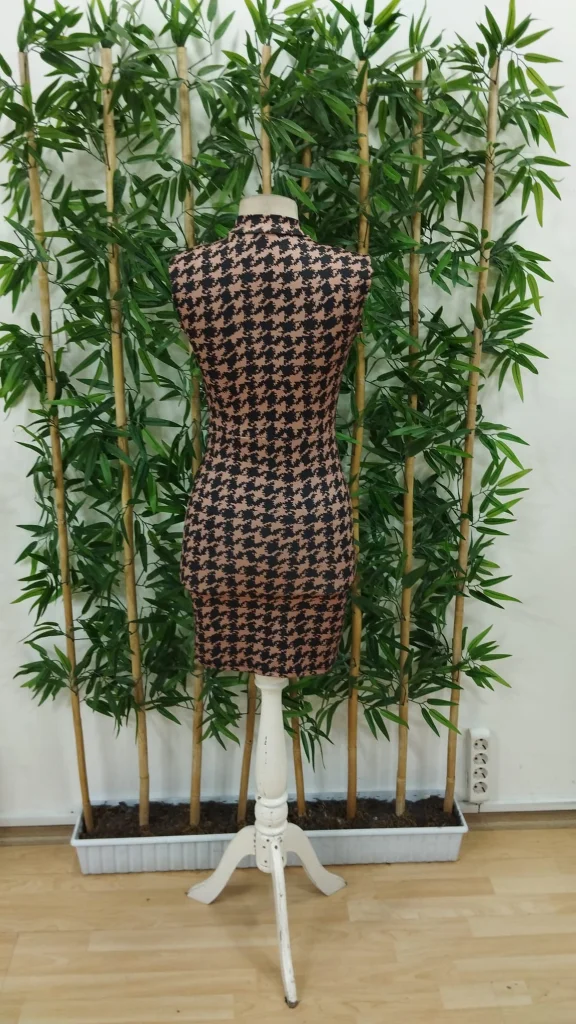 Women's Sleeveless Mock Neck Houndstooth Knit Dress - Janes - by Peralane - photo 9