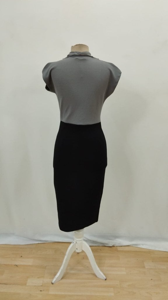 Women's Short Sleeve Wrap Neck Crepe Dress (Beltless) - Janes - by Peralane - photo 5